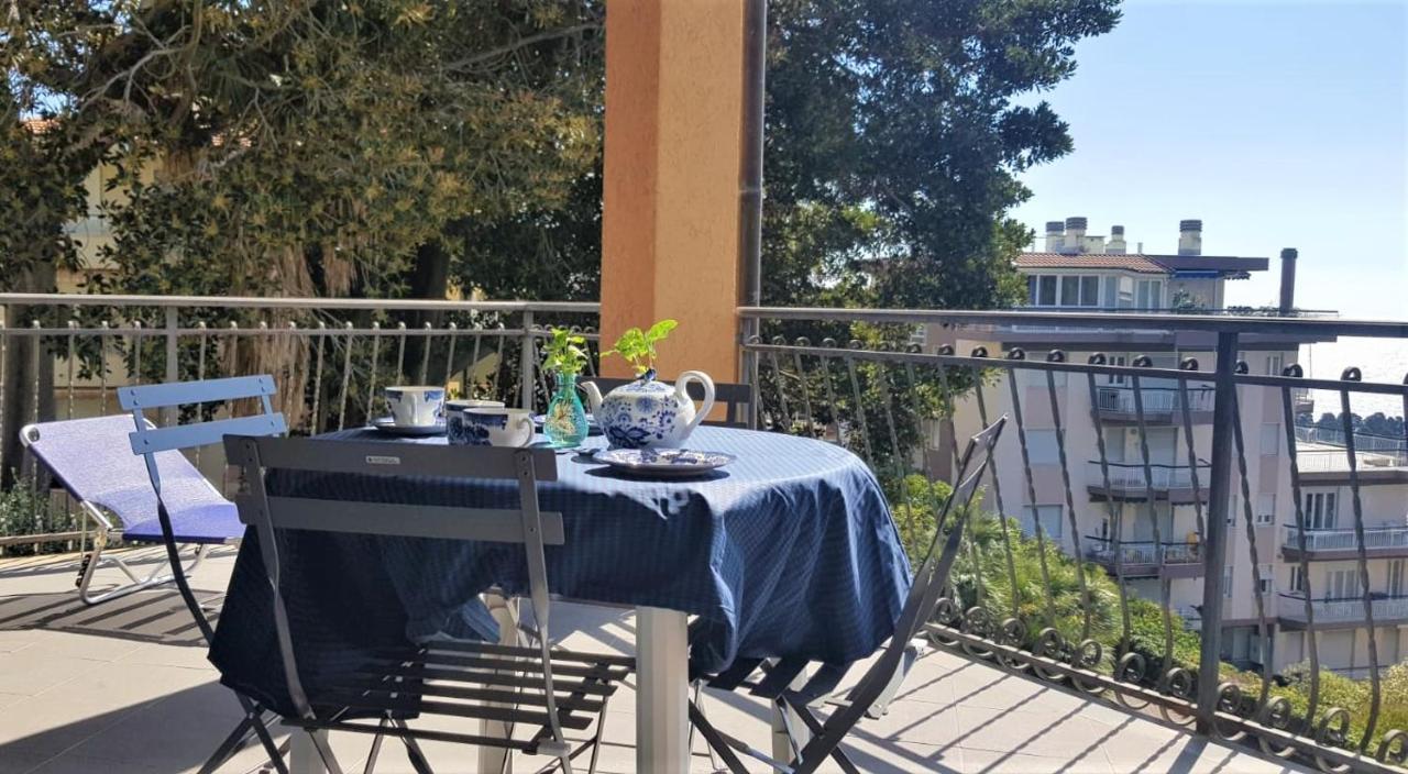Casa Fiorenza Parcheggio Privato San Remo Buitenkant foto